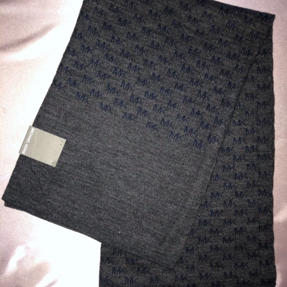 Michael Kors Knit Scarf Dark Gray and Navy